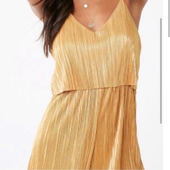 COVERSTITCHED Gold Metallic Spaghetti Strap Festive Romper- Size S - Picture 3 of 8